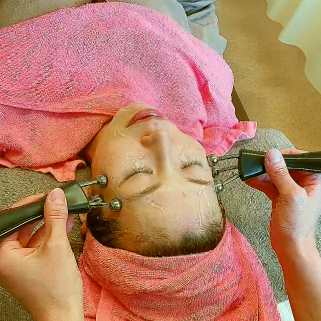 眼精疲労＆ハイボルト施術イメージ